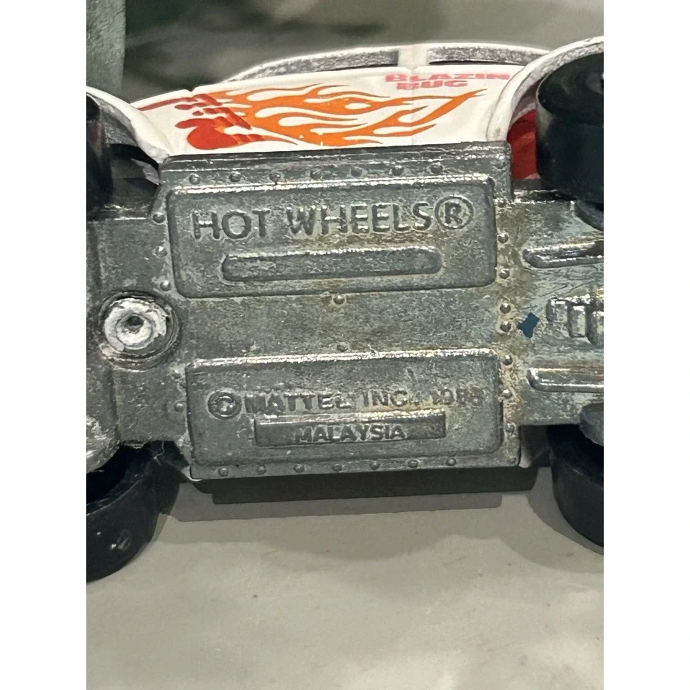 Hot‎ Wheels 1983 Vintage Real Riders Baja Bug White Blazin Bug Loose